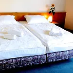 Leano 3* Lübeck