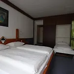 Leano Hotel